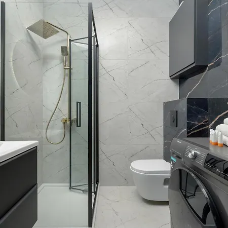 Mieszczanska With Spa & Gym By Renters Apartament