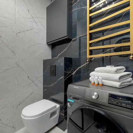 Mieszczanska With Spa & Gym By Renters Apartment Wroclaw