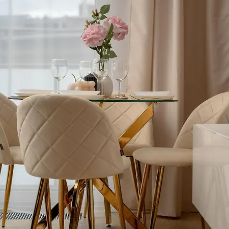 Mieszczanska With Spa & Gym By Renters *